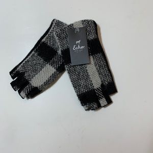 Echo of New York Fingerless Gloves
